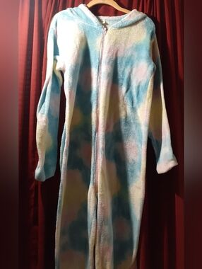 Bobbie Brooks Pastel Tie-Dye Hooded Plush Onsie